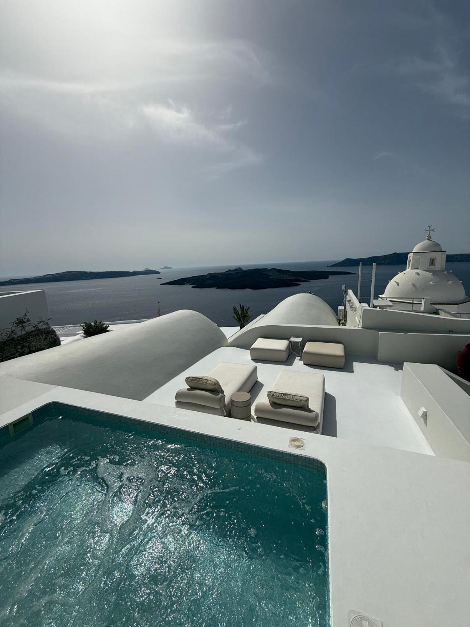 Aesthesis Boutique Villas Fira Екстериор снимка